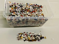 Ca. 5 kilo trommelstenen mix chips - afbeelding 1 van  4