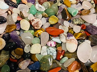 Ca. 5 kilo trommelstenen mix xs - afbeelding 3 van  5