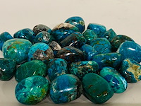 Ca. 500 gram chrysocolla trommelstenen - afbeelding 3 van  4