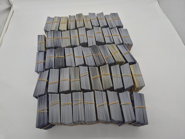 Ca. 5000x pokémon kaarten - afbeelding 1 van  6