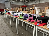 Ca. 500x diverse snapback petten - afbeelding 4 van  6