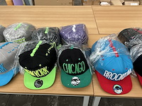 Ca. 500x diverse snapback petten - afbeelding 7 van  7