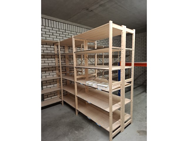 Ca 50mtr houten stelling - afbeelding 2 van  12