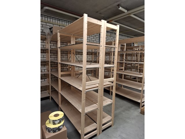 Ca 50mtr houten stelling - afbeelding 9 van  12