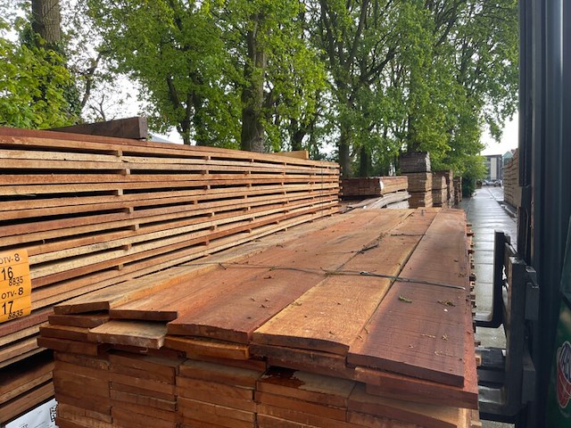 Ca. 50x angelim pedra beschoeiingsplanken, 20x200mm, lengte 350cm - afbeelding 1 van  3