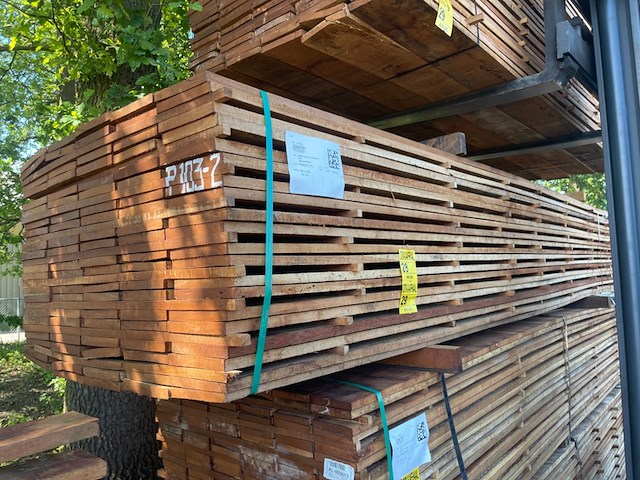 Ca. 50x angelim pedra beschoeiingsplanken, 20x200mm, lengte 450cm - afbeelding 2 van  3