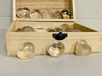 Ca. 50x bergkristal hartjes - afbeelding 2 van  5