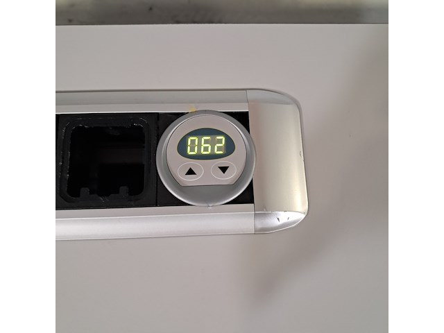 Ca. 50x bureau, o.a. ahrend - afbeelding 4 van  11