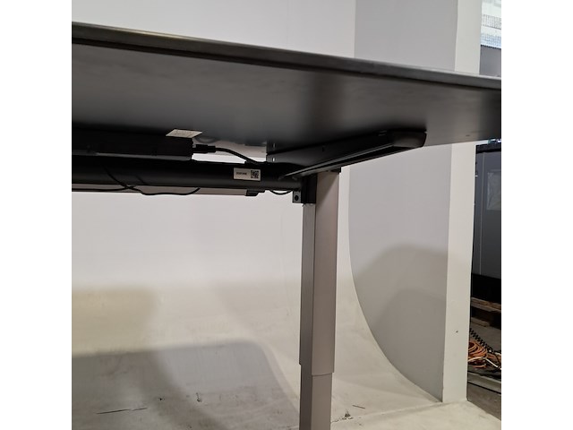 Ca. 50x bureau, o.a. ahrend - afbeelding 6 van  11