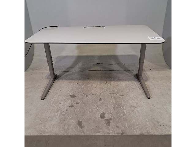 Ca. 50x bureau, o.a. ahrend - afbeelding 7 van  11