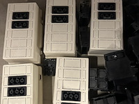 Ca. 50x deksel voor opbouwdoos wand/plafond, toebehoren, abb - afbeelding 2 van  6