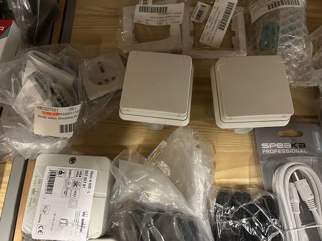 Ca. 50x diverse bouwmarktartikelen w.o. led dimmer, hoekstopkraan w.o. grohe, regn - afbeelding 4 van  10