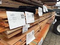 Ca. 50x diverse wisselsponning/zweeds rabat, diverse afmetingen, lengte 300cm-500cm - afbeelding 2 van  3