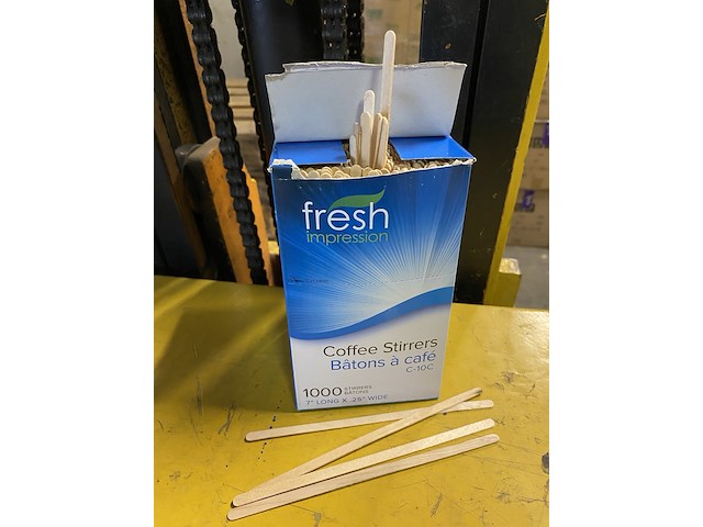 Ca. 50x doosjes a 1000 stuks roerstaafjes, bruin - afbeelding 3 van  3