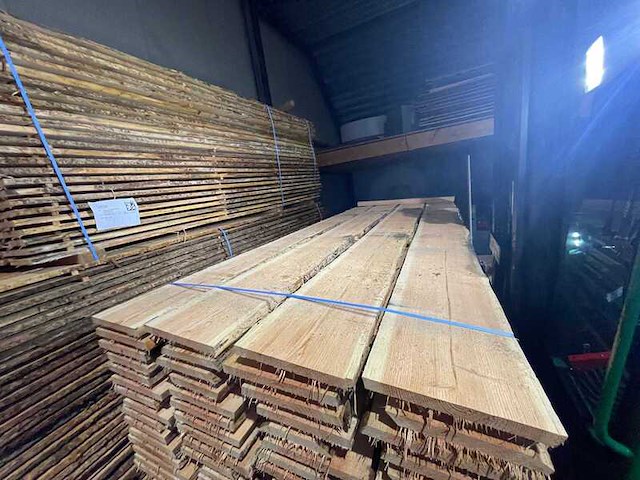 Ca. 50x douglas onbekante schaaldelen, 22x200-250mm, lengte 400cm - afbeelding 1 van  4