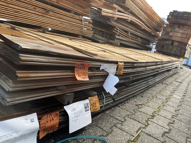 Ca. 50x douglas wisselsponning/halfhoutsrabat, 18x185mm, lengte 500cm - afbeelding 2 van  3