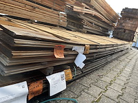 Ca. 50x douglas wisselsponning/halfhoutsrabat, 18x185mm, lengte 500cm - afbeelding 2 van  3