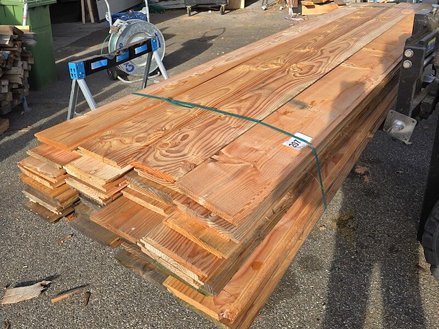 Ca. 50x douglas wisselsponning/halfhoutsrabat, 20x180mm, lengte 300cm (b keuze) - afbeelding 1 van  1