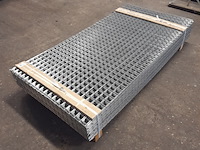 Ca. 50x gegalvaniseerde gaasmat, afmeting 90x180 cm, maaswijdte 5x5 cm, draaddikte 4 mm - afbeelding 3 van  4