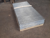Ca. 50x gegalvaniseerde gaasmat, afmeting 90x180 cm, maaswijdte 5x5 cm, draaddikte 4 mm - afbeelding 3 van  5