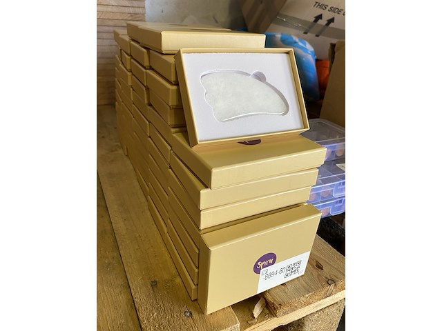 Ca. 50x guasha schraper witte jade wolk - afbeelding 1 van  3