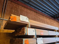Ca. 50x guyana teak planken geschaafd, 25x90mm, lengte 215cm - afbeelding 4 van  4