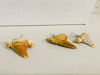 Ca. 50x haaientand hangers - afbeelding 2 van  5