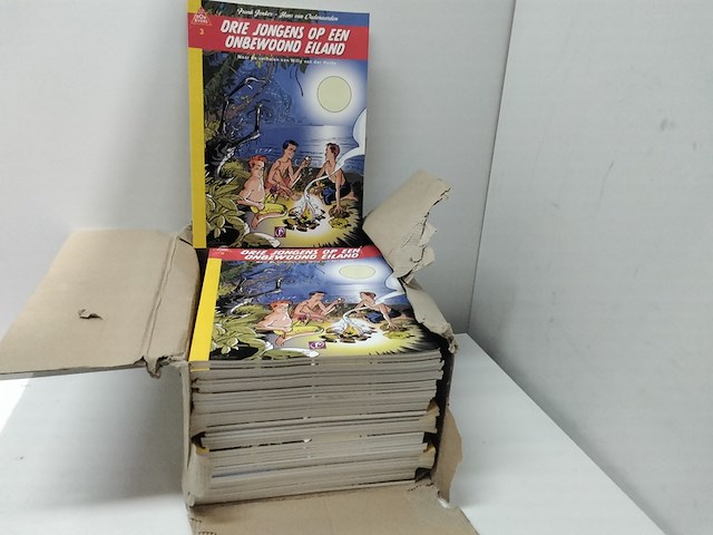 Ca. 50x nostalgisch. stripboek 3 jongens op onbewoond eiland - afbeelding 2 van  5
