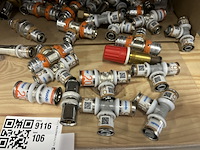 Ca. 50x perskoppelingen w.o. t-stukken uponor - afbeelding 4 van  6