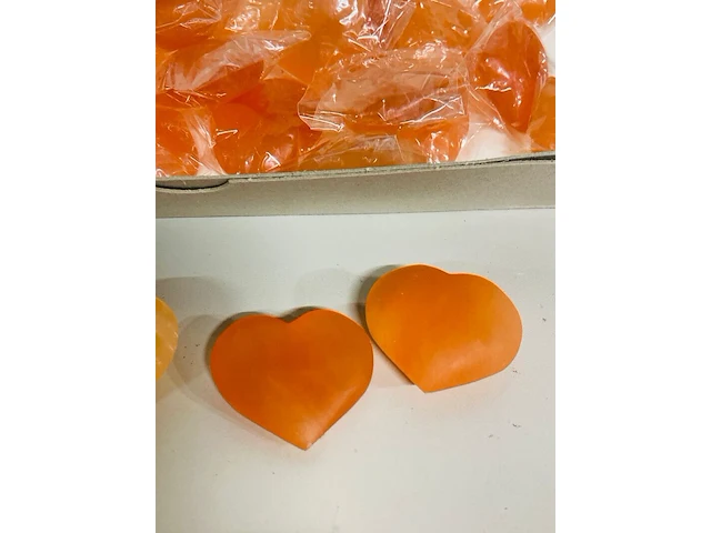 Ca. 50x seleniet hartjes, oranje - afbeelding 2 van  6