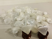 Ca. 50x seleniet hartjes wit - afbeelding 4 van  4