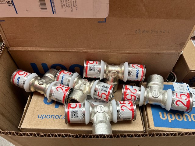 Ca. 50x uponor s-press plus t-stukken - afbeelding 2 van  6