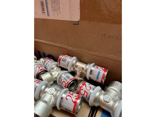 Ca. 50x uponor s-press plus t-stukken - afbeelding 4 van  6