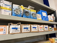 Ca. 50x verpakking ijzerwaren w.o. schroeven, spijkers, pluggen, w.o. heco, fis, kelfort - afbeelding 4 van  18