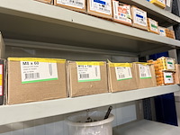 Ca. 50x verpakking ijzerwaren w.o. schroeven, spijkers, pluggen, w.o. heco, fis, kelfort - afbeelding 14 van  18