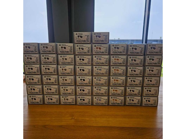 Ca. 50x zonnebrillen, rayban, o.a. aviator, marshal en outdoorsman - afbeelding 1 van  39