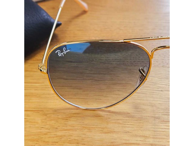 Ca. 50x zonnebrillen, rayban, o.a. aviator, marshal en outdoorsman - afbeelding 18 van  39
