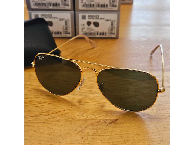 Ca. 50x zonnebrillen, rayban, o.a. aviator, marshal en outdoorsman - afbeelding 20 van  39