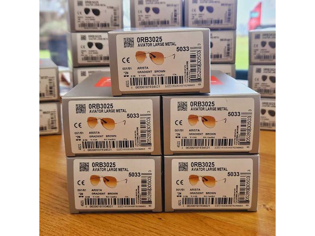Ca. 50x zonnebrillen, rayban, o.a. aviator, marshal en outdoorsman - afbeelding 22 van  39