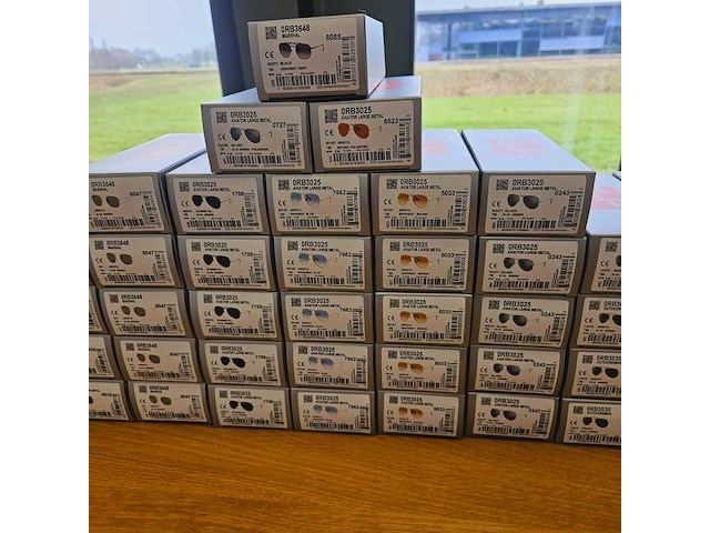 Ca. 50x zonnebrillen, rayban, o.a. aviator, marshal en outdoorsman - afbeelding 12 van  39