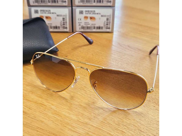 Ca. 50x zonnebrillen, rayban, o.a. aviator, marshal en outdoorsman - afbeelding 24 van  39