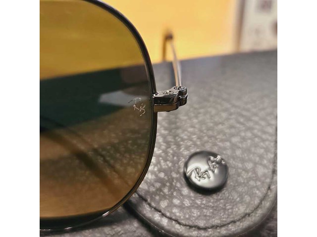 Ca. 50x zonnebrillen, rayban, o.a. aviator, marshal en outdoorsman - afbeelding 33 van  39