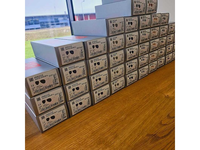 Ca. 50x zonnebrillen, rayban, o.a. aviator, marshal en outdoorsman - afbeelding 23 van  39