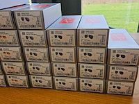 Ca. 50x zonnebrillen, rayban, o.a. aviator, marshal en outdoorsman - afbeelding 35 van  39