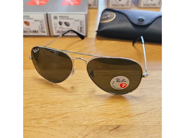 Ca. 50x zonnebrillen, rayban, o.a. aviator, marshal en outdoorsman - afbeelding 39 van  39