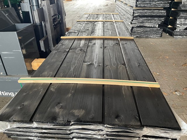 Ca. 50x zweeds rabat zwart gecoat, 21x195mm, lengte 500cm - afbeelding 1 van  3