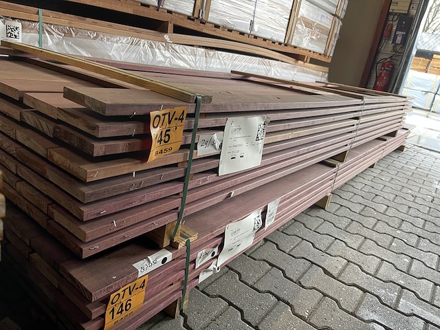 Ca. 51x purple heart planken geschaafd, 21x120mm, lengte 22/335cm, 29/365cm - afbeelding 2 van  3