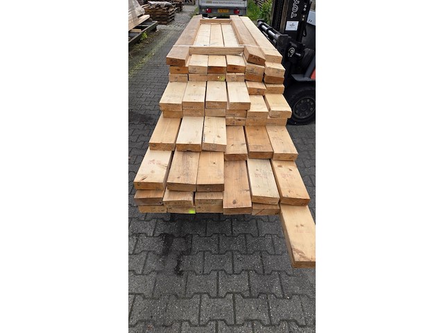 Ca. 51x vuren balken - afbeelding 1 van  4