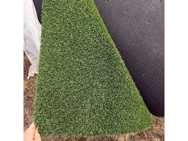 Ca. 52m2 kunstgras, 25 mm hoog, groen - afbeelding 1 van  2