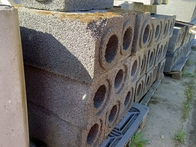 Ca. 52x betonband permeoblok - afbeelding 11 van  11
